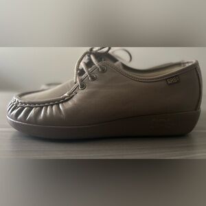 SAS Brown Leather Lace-Up Shoes NWOT